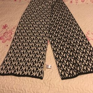 Michael Kors scarf
